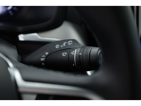 Volvo V60 2.0 B4 Ultra Dark | Pano | HUD | 360cam | Memory | Google info. | Pilot Assist | Stoel- Stuurverw. | H&K Audio