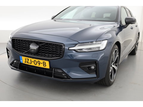 Volvo V60 2.0 B4 Ultra Dark | Pano | HUD | 360cam | Memory | Google info. | Pilot Assist | Stoel- Stuurverw. | H&K Audio