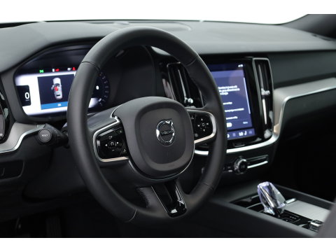 Volvo V60 2.0 B4 Ultra Dark | Pano | HUD | 360cam | Memory | Google info. | Pilot Assist | Stoel- Stuurverw. | H&K Audio