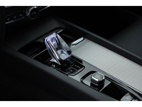 Volvo V60 2.0 B4 Ultra Dark | Pano | HUD | 360cam | Memory | Google info. | Pilot Assist | Stoel- Stuurverw. | H&K Audio