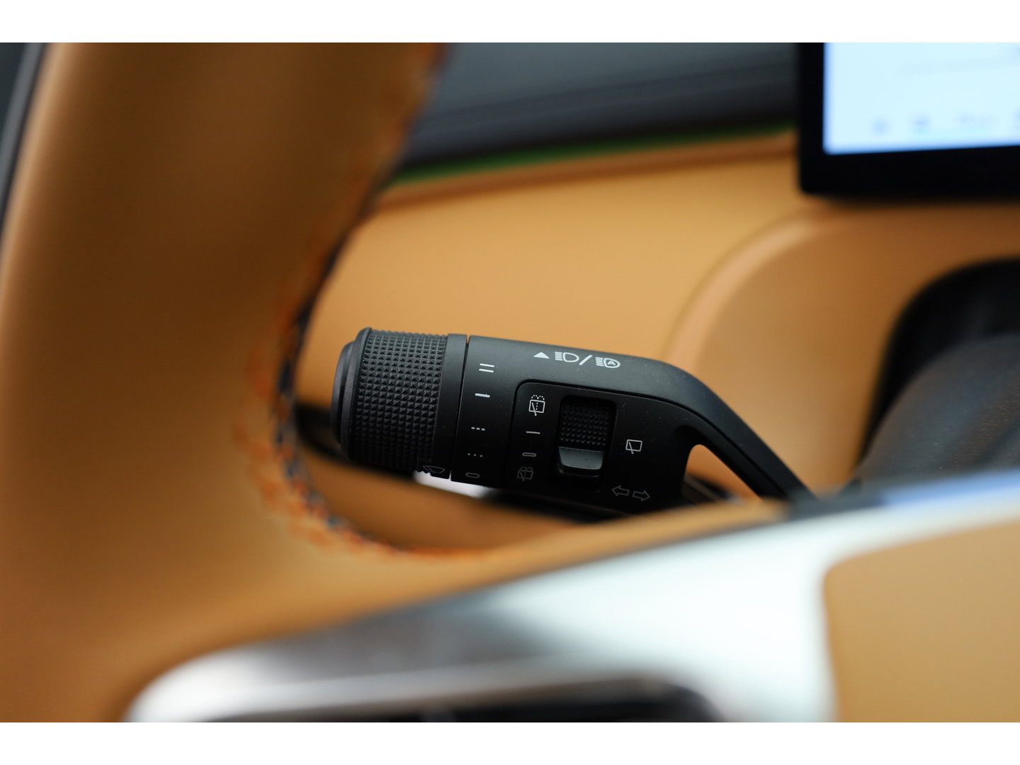 GEELY Starray EM-i 1.5 Max | 18.4 kWh Batterij | 83km WLTP | Stoel- stuurverw. | Pano | 360cam | Stoelvent. | 19'' | HUD | Flyme