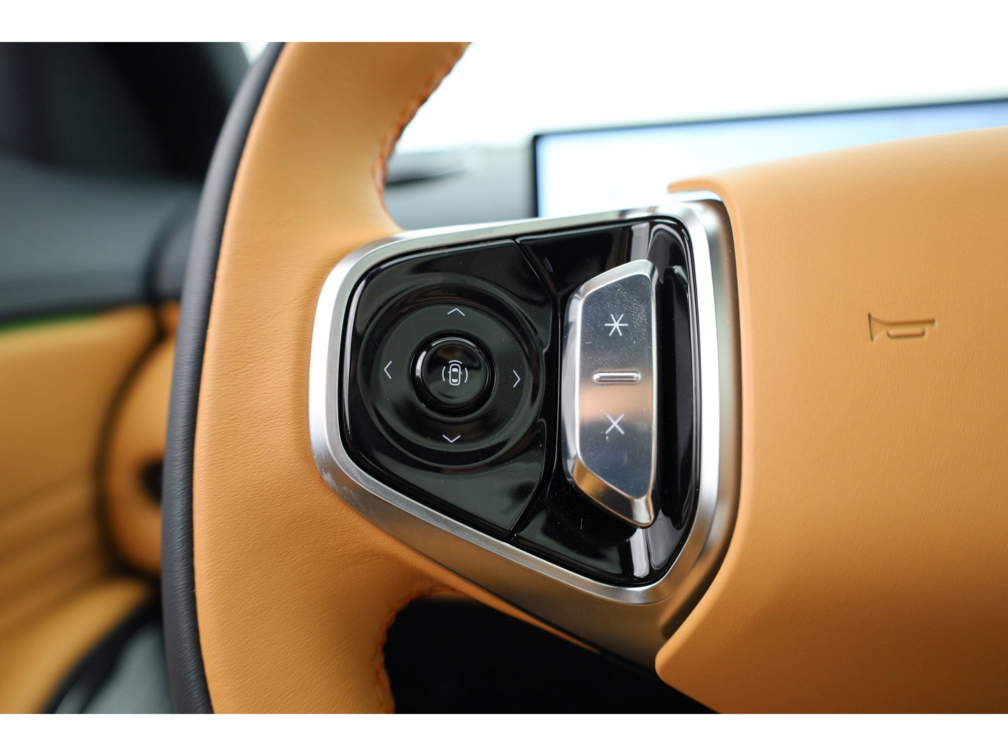 GEELY Starray EM-i 1.5 Max | 18.4 kWh Batterij | 83km WLTP | Stoel- stuurverw. | Pano | 360cam | Stoelvent. | 19'' | HUD | Flyme