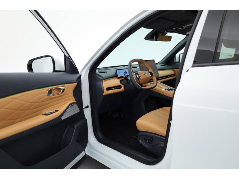 GEELY Starray EM-i 1.5 Max | 18.4 kWh Batterij | 83km WLTP | Stoel- stuurverw. | Pano | 360cam | Stoelvent. | 19'' | HUD | Flyme