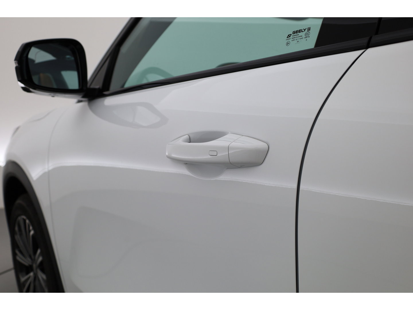 GEELY Starray EM-i 1.5 Max | 18.4 kWh Batterij | 83km WLTP | Stoel- stuurverw. | Pano | 360cam | Stoelvent. | 19'' | HUD | Flyme