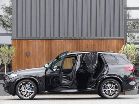 BMW X5 45e 394PK X-Drive M-Sport / Skylounge / B&W / Carbon / Alcantara / 360°