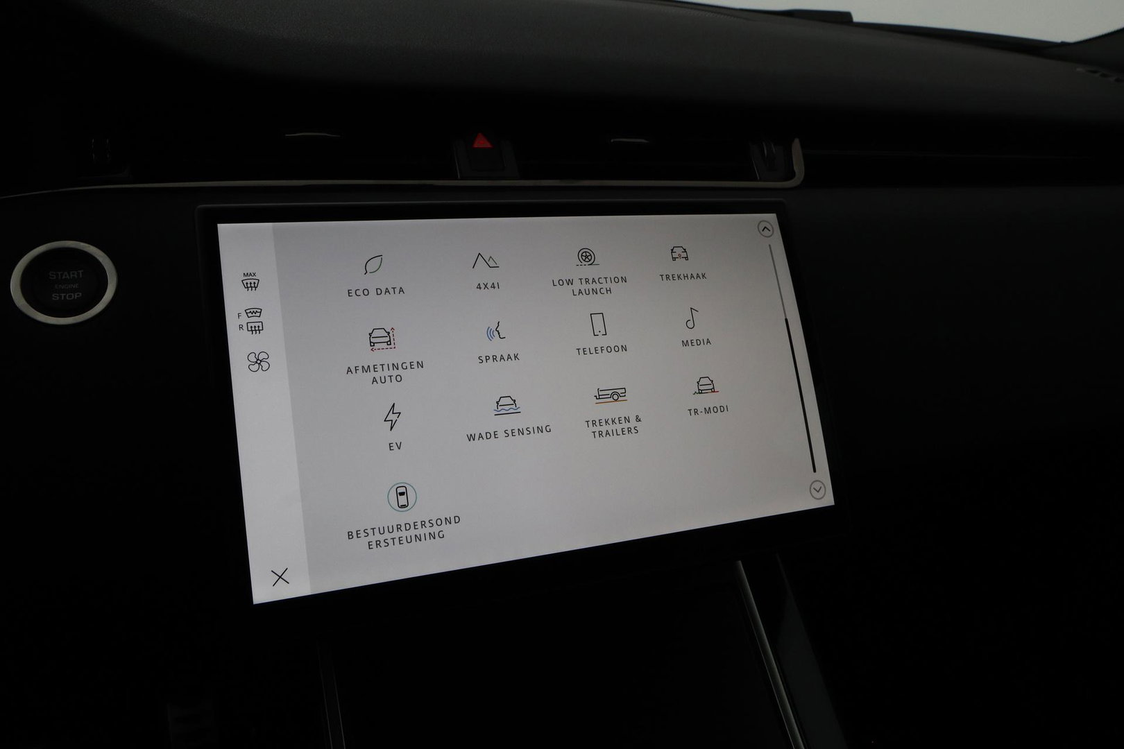 Land Rover Range Rover Evoque P270e PHEV Dynamic SE | Black Pack | Schuif/kanteldak | Trekhaak | ACC | 360° Camera