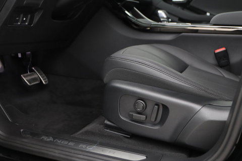 Land Rover Range Rover Evoque P270e PHEV Dynamic SE | Black Pack | Schuif/kanteldak | Trekhaak | ACC | 360° Camera