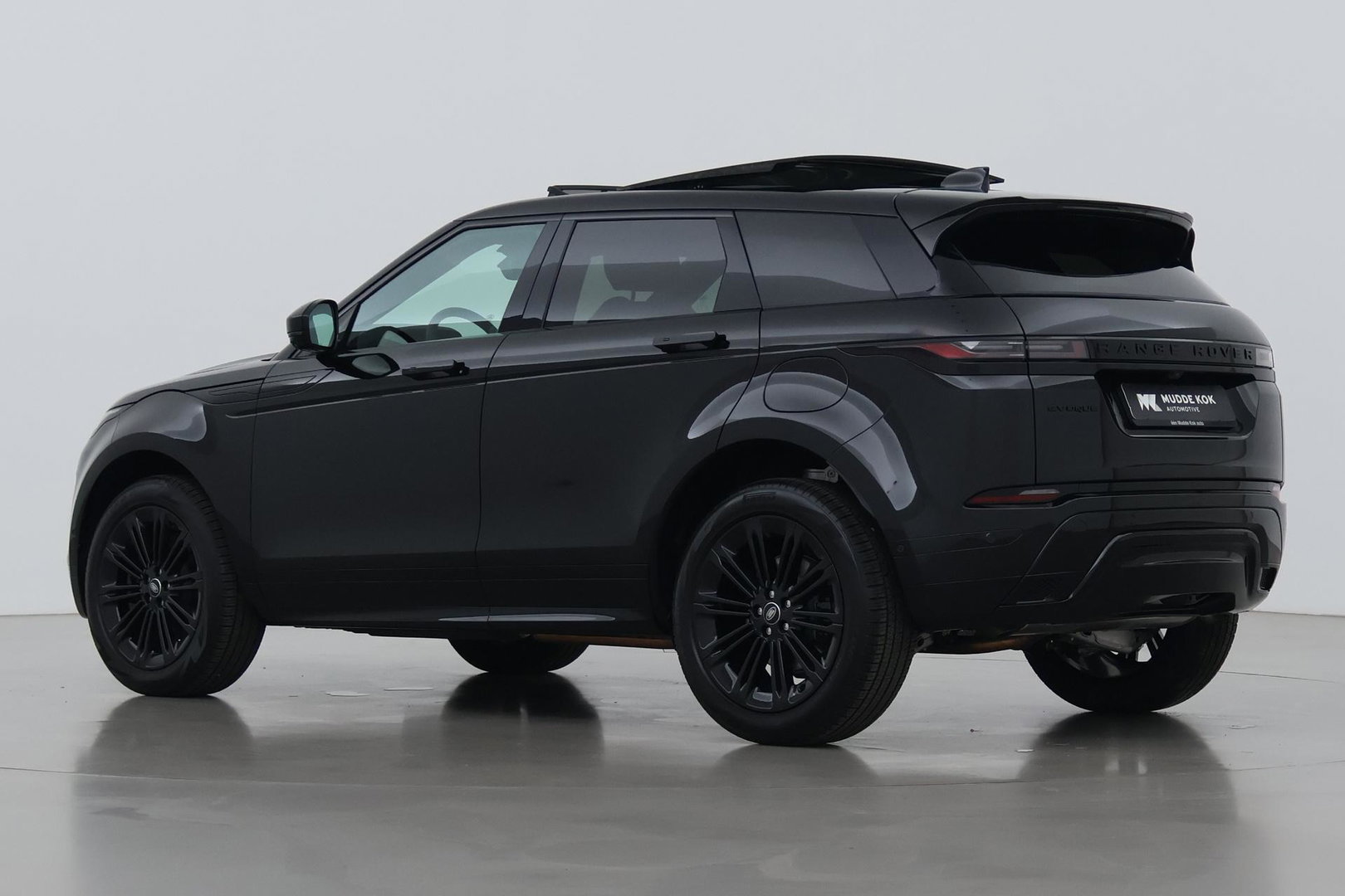 Land Rover Range Rover Evoque P270e PHEV Dynamic SE | Black Pack | Schuif/kanteldak | Trekhaak | ACC | 360° Camera