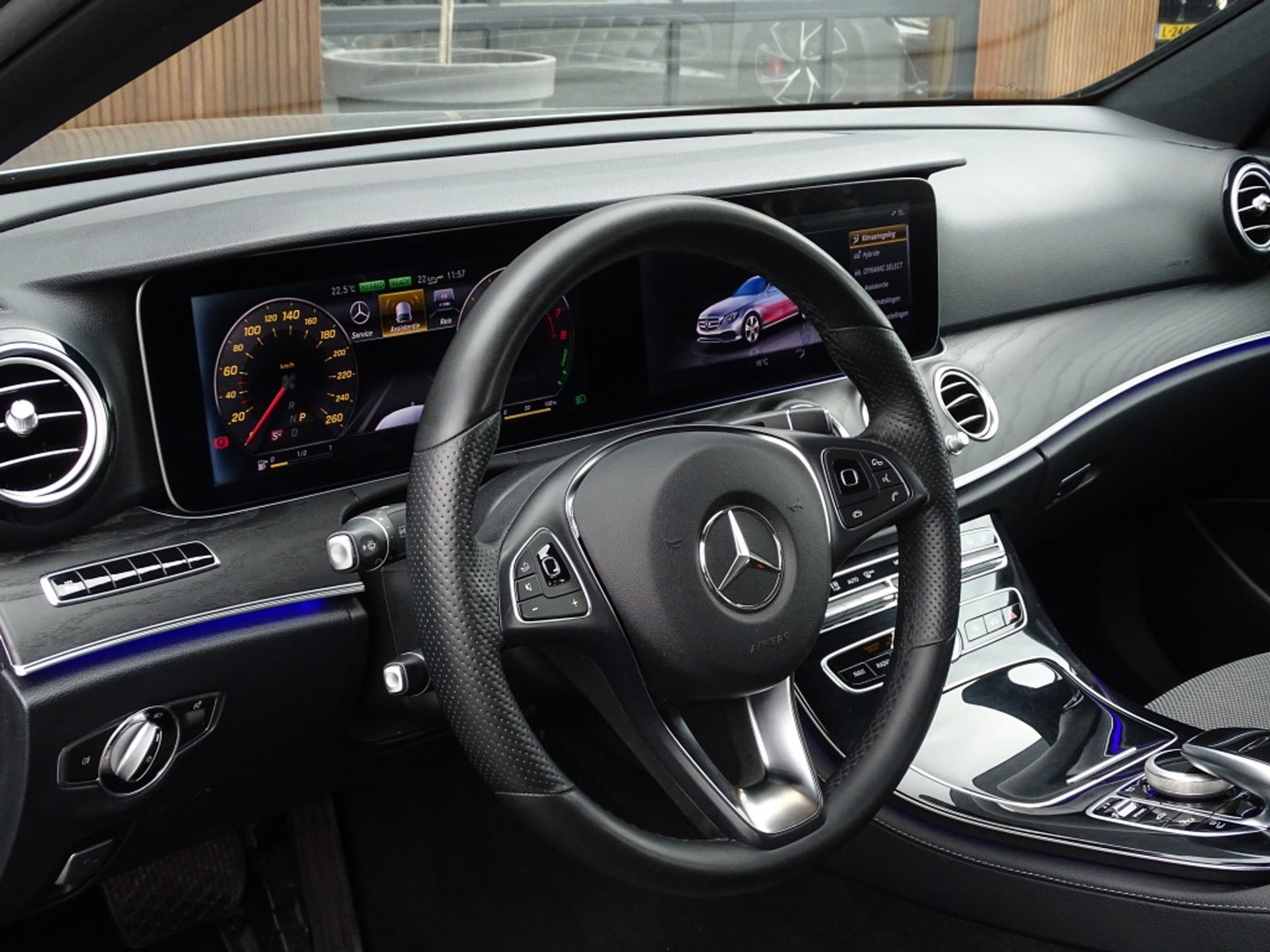 Mercedes-Benz E-Klasse 350 e 286PK / AMG Pakket / *NAP*