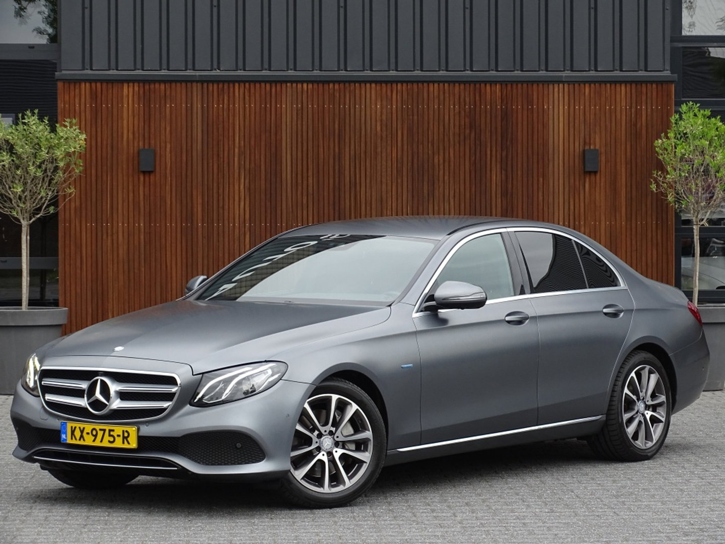 Mercedes-Benz E-Klasse 350 e 286PK / AMG Pakket / *NAP*