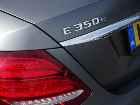 Mercedes-Benz E-Klasse 350 e 286PK / AMG Pakket / *NAP*