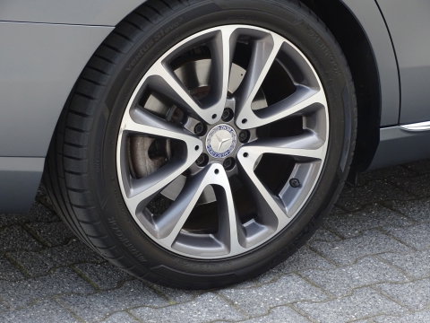 Mercedes-Benz E-Klasse 350 e 286PK / AMG Pakket / *NAP*