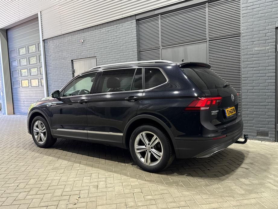 Volkswagen Tiguan Allspace 1.4 TSI Comfortline Business 7p. | ACC | Panoramadak | Trekhaak | Massage | Keyless | Stoelverwarming V+A | Getint Glas