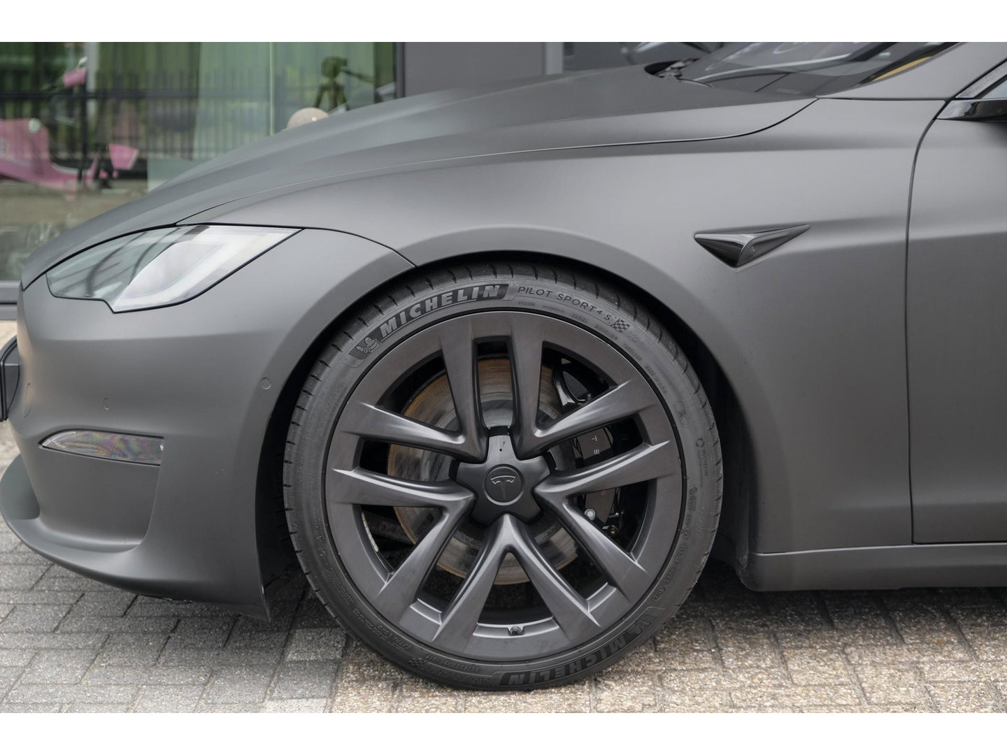 Tesla Model S Plaid 1020pk Yoke stuur FSD *BTW* *SOH 87%* Panoramadak Full Self Drive NLauto 21' LMV
