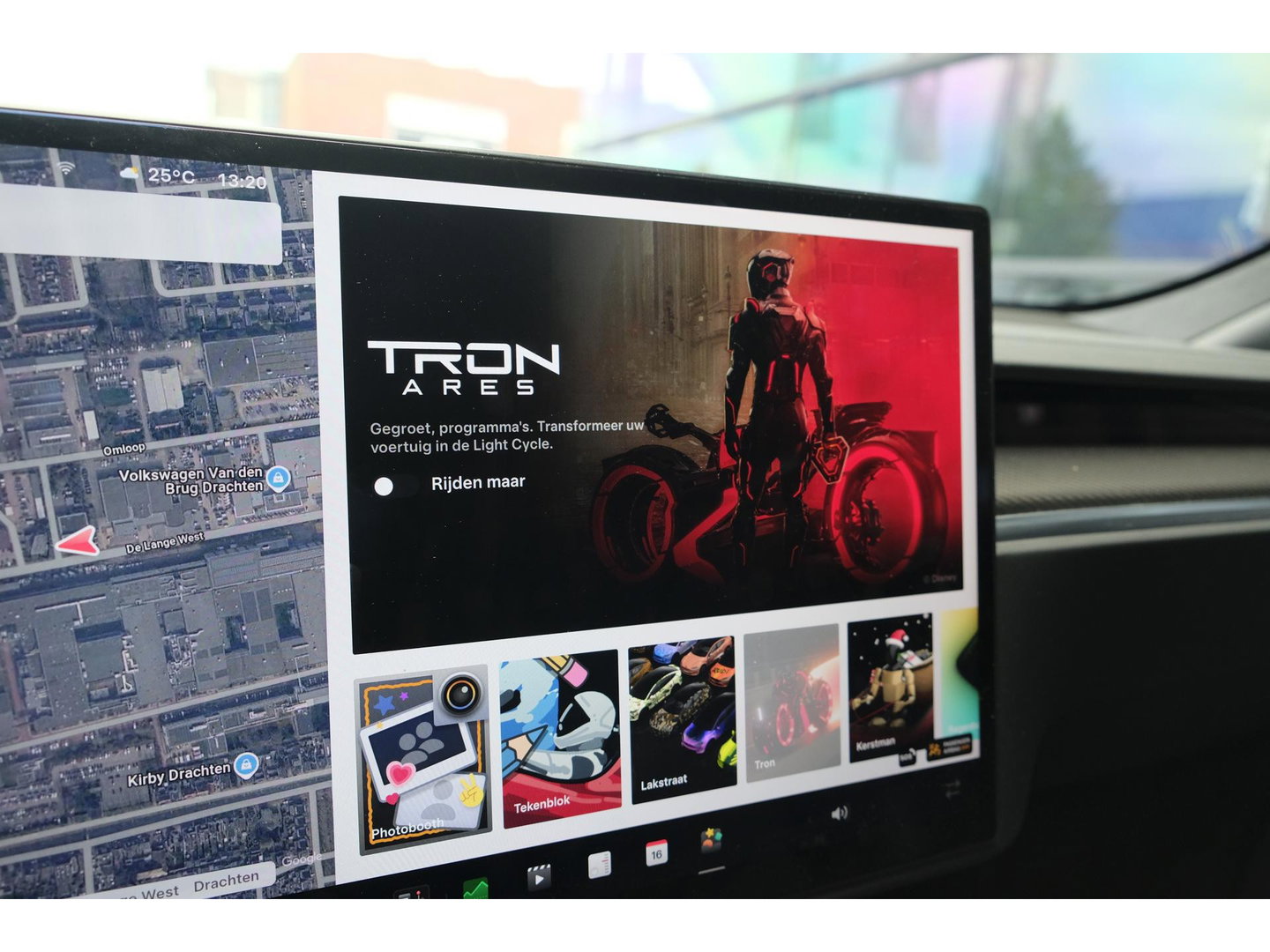 Tesla Model S Plaid 1020pk Yoke stuur FSD *BTW* *SOH 87%* Panoramadak Full Self Drive NLauto 21' LMV