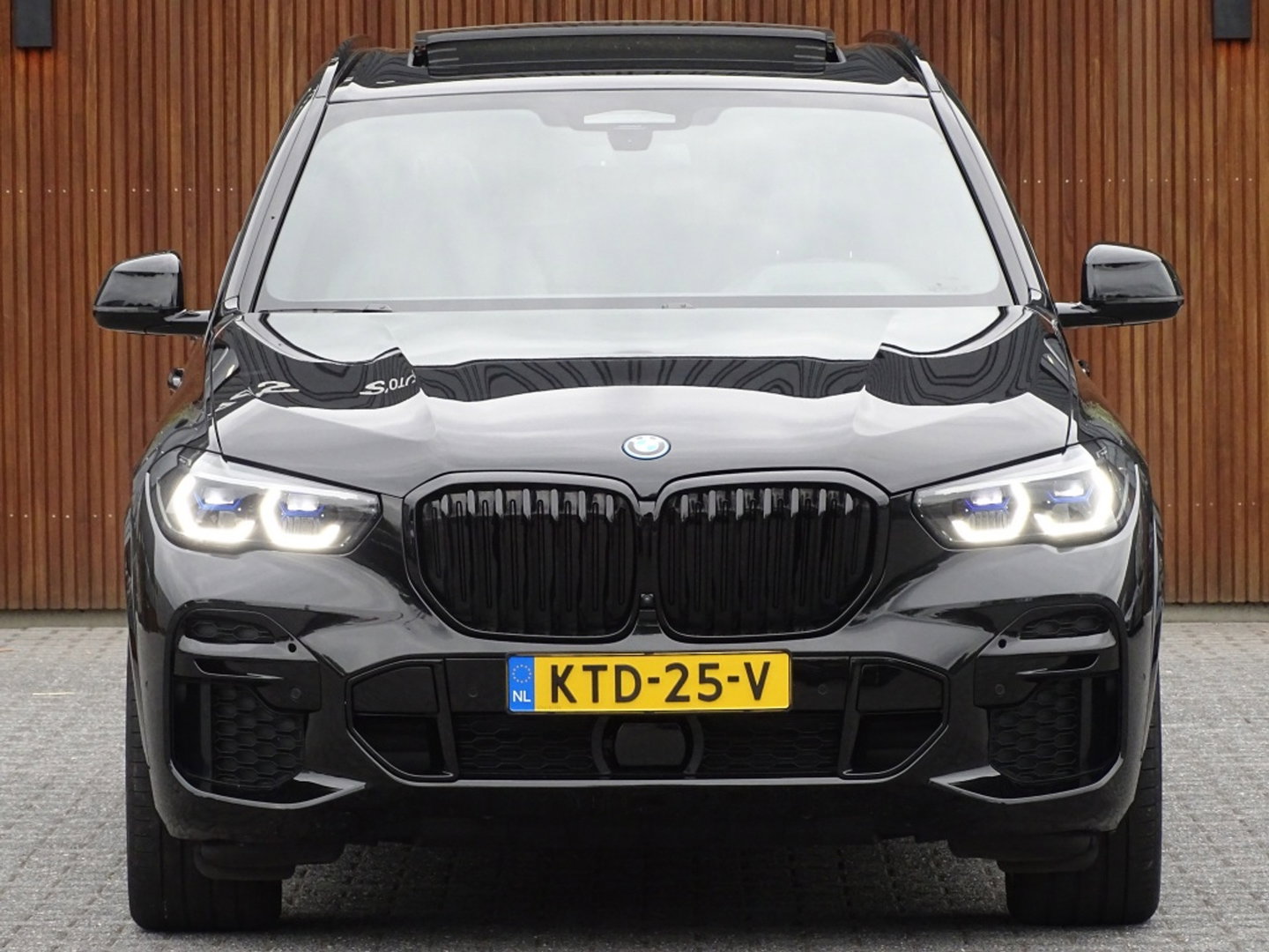 BMW X5 45e 394PK X-Drive M-Sport / Skylounge / B&W / Carbon / Alcantara / 360°