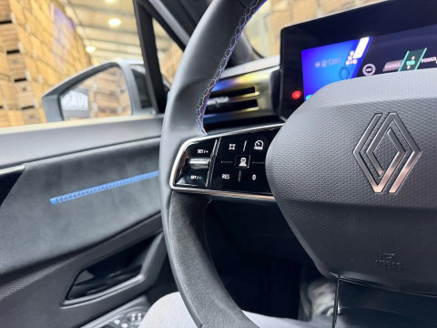Renault Clio 1.8 Hybrid 160 esprit Alpine Navi Camera Stuur/stoelverwarming LM