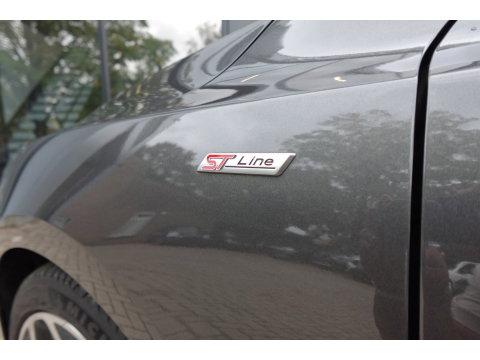 Ford Focus 1.0 EcoBoost Hybrid ST Line PANO KEYLESS B&O