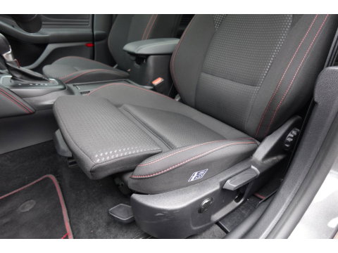 Ford Focus 1.0 EcoBoost Hybrid ST Line PANO KEYLESS B&O