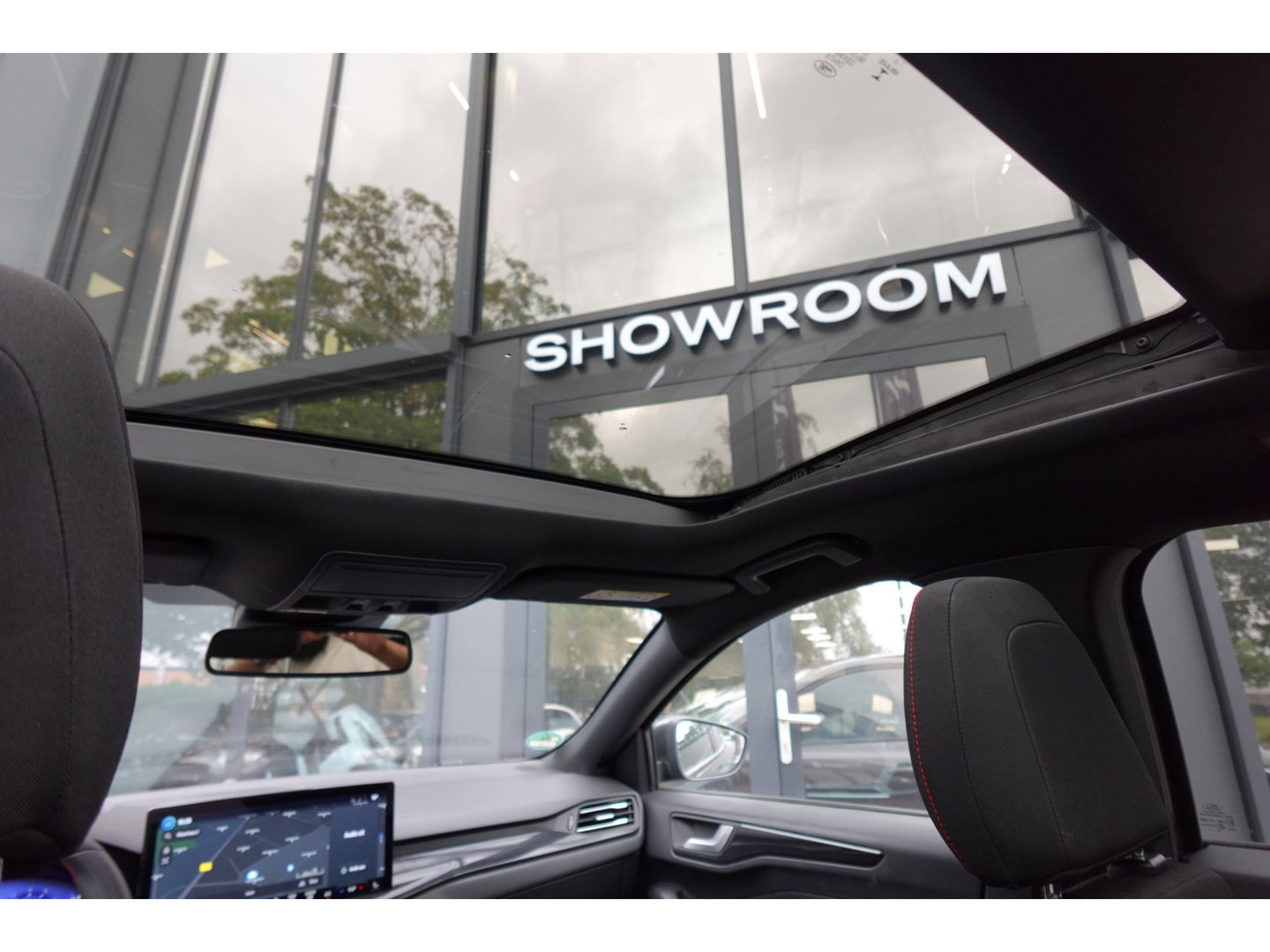 Ford Focus 1.0 EcoBoost Hybrid ST Line PANO KEYLESS B&O