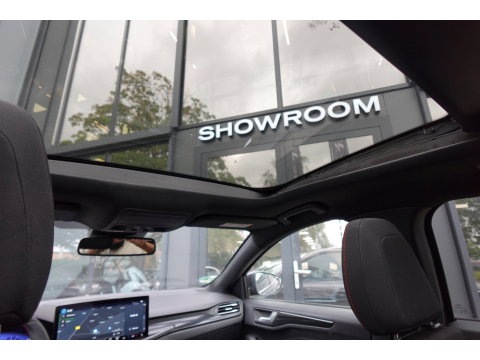 Ford Focus 1.0 EcoBoost Hybrid ST Line PANO KEYLESS B&O