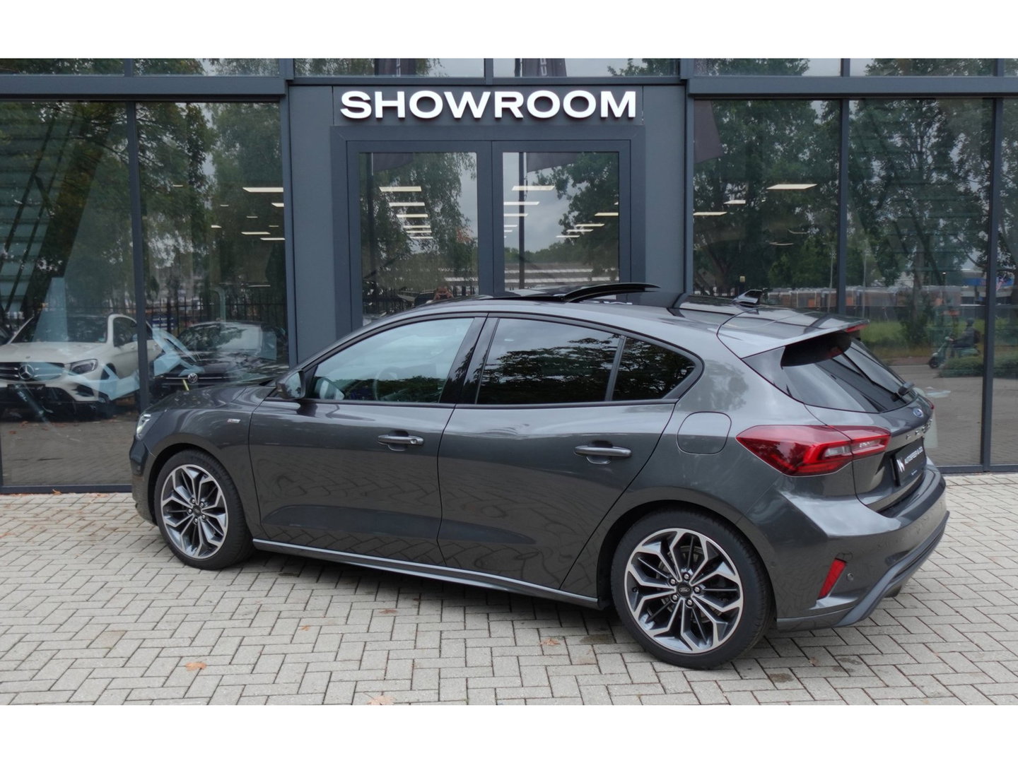 Ford Focus 1.0 EcoBoost Hybrid ST Line PANO KEYLESS B&O