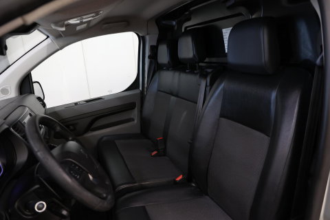Peugeot Expert 2.0 180PK AUTOMAAT L3H1 LANG