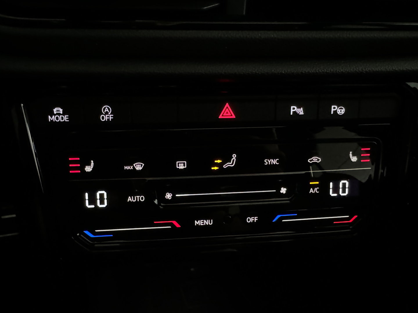 Volkswagen T-Roc 1.5 TSI Life Business Pano|ACC|Lane|Camera|Keyless|Camera