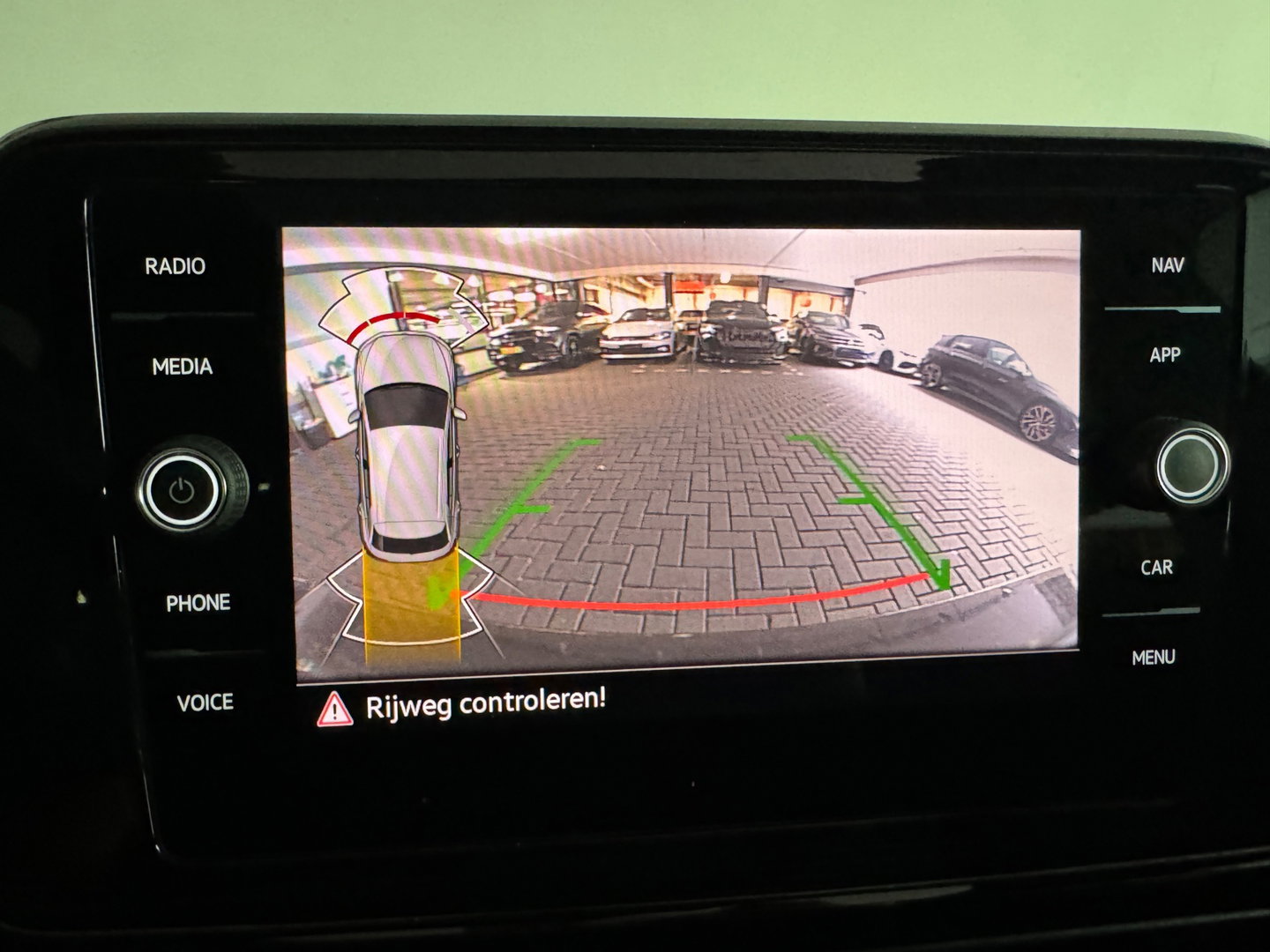 Volkswagen T-Roc 1.5 TSI Life Business Pano|ACC|Lane|Camera|Keyless|Camera
