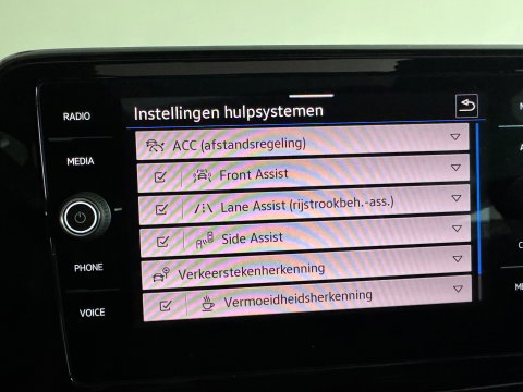 Volkswagen T-Roc 1.5 TSI Life Business Pano|ACC|Lane|Camera|Keyless|Camera