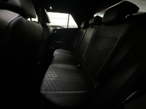 Volkswagen T-Roc 1.5 TSI Life Business Pano|ACC|Lane|Camera|Keyless|Camera