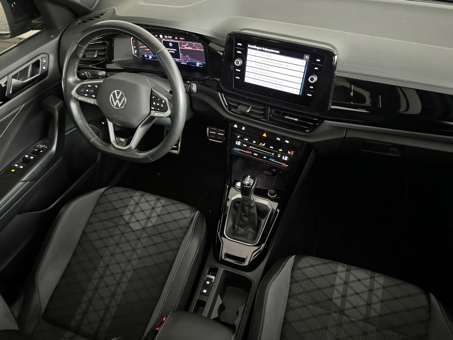 Volkswagen T-Roc 1.5 TSI Life Business Pano|ACC|Lane|Camera|Keyless|Camera