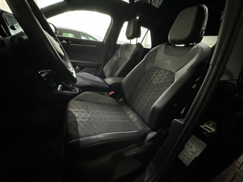 Volkswagen T-Roc 1.5 TSI Life Business Pano|ACC|Lane|Camera|Keyless|Camera