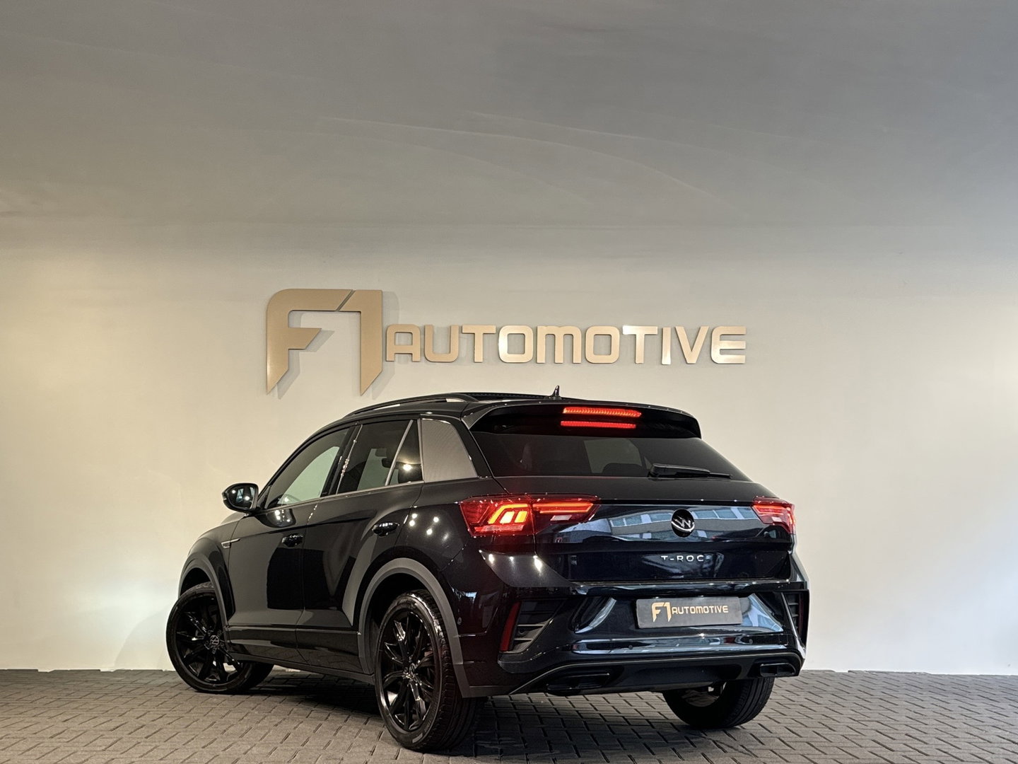 Volkswagen T-Roc 1.5 TSI Life Business Pano|ACC|Lane|Camera|Keyless|Camera