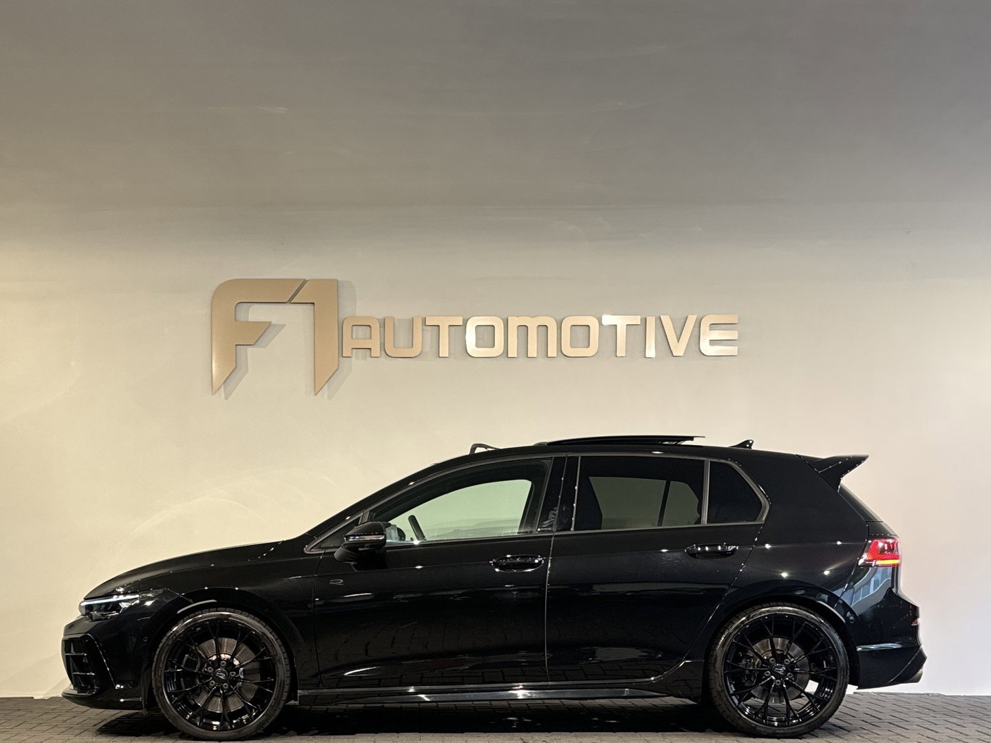 Volkswagen Golf 2.0 TSI 4Motion R Pano|H/K|HuD|Akra|Leer|Memory|360|BlindSpot