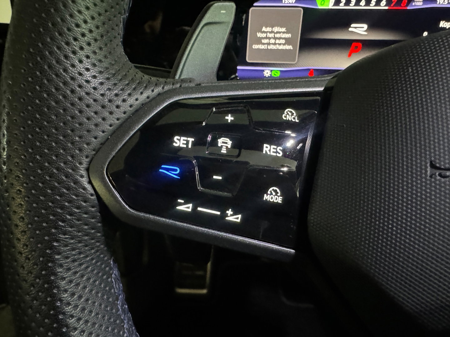 Volkswagen Golf 2.0 TSI 4Motion R Pano|H/K|HuD|Akra|Leer|Memory|360|BlindSpot
