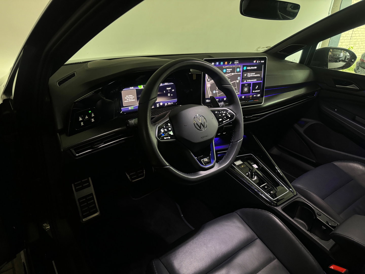 Volkswagen Golf 2.0 TSI 4Motion R Pano|H/K|HuD|Akra|Leer|Memory|360|BlindSpot