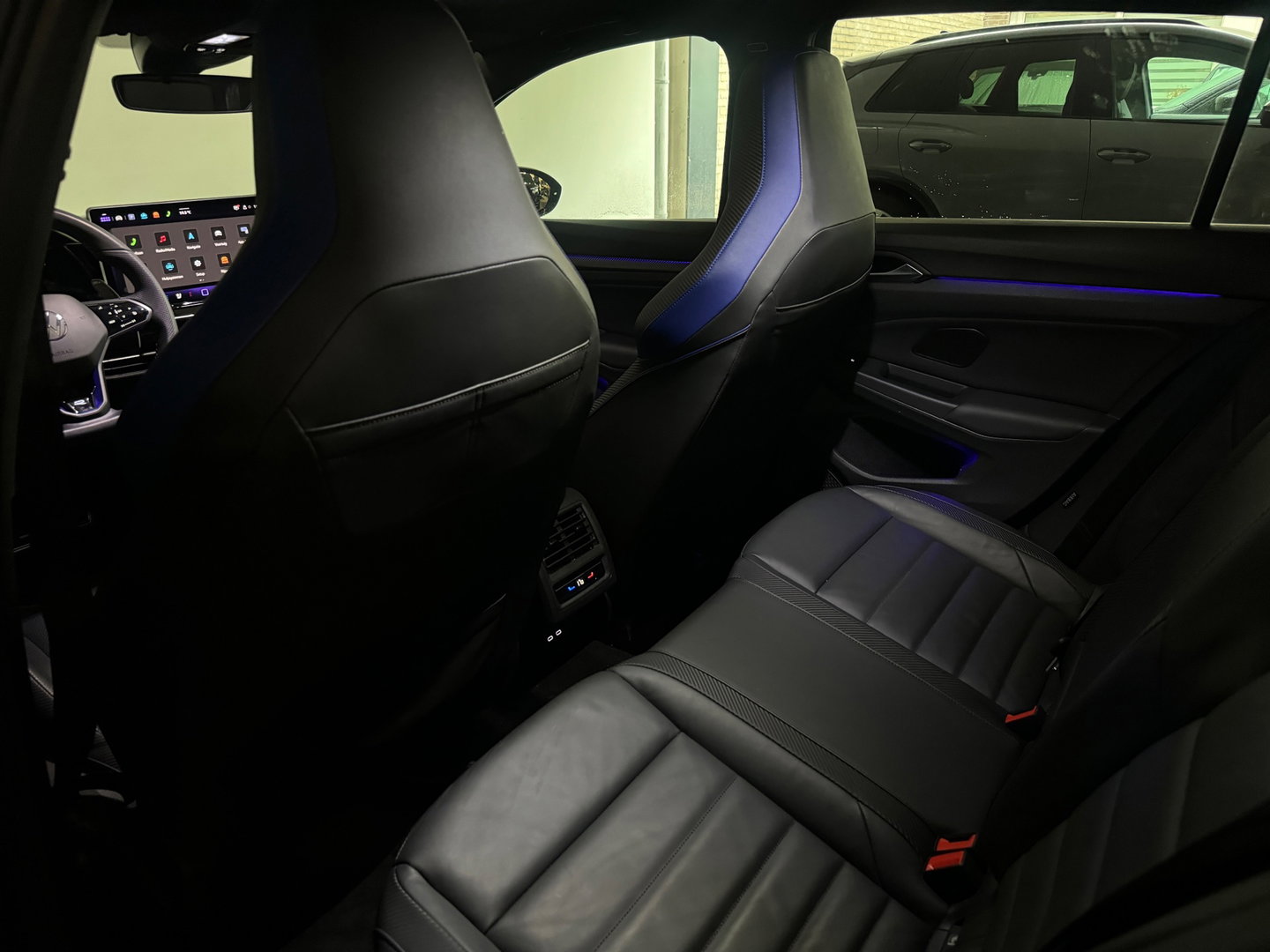 Volkswagen Golf 2.0 TSI 4Motion R Pano|H/K|HuD|Akra|Leer|Memory|360|BlindSpot