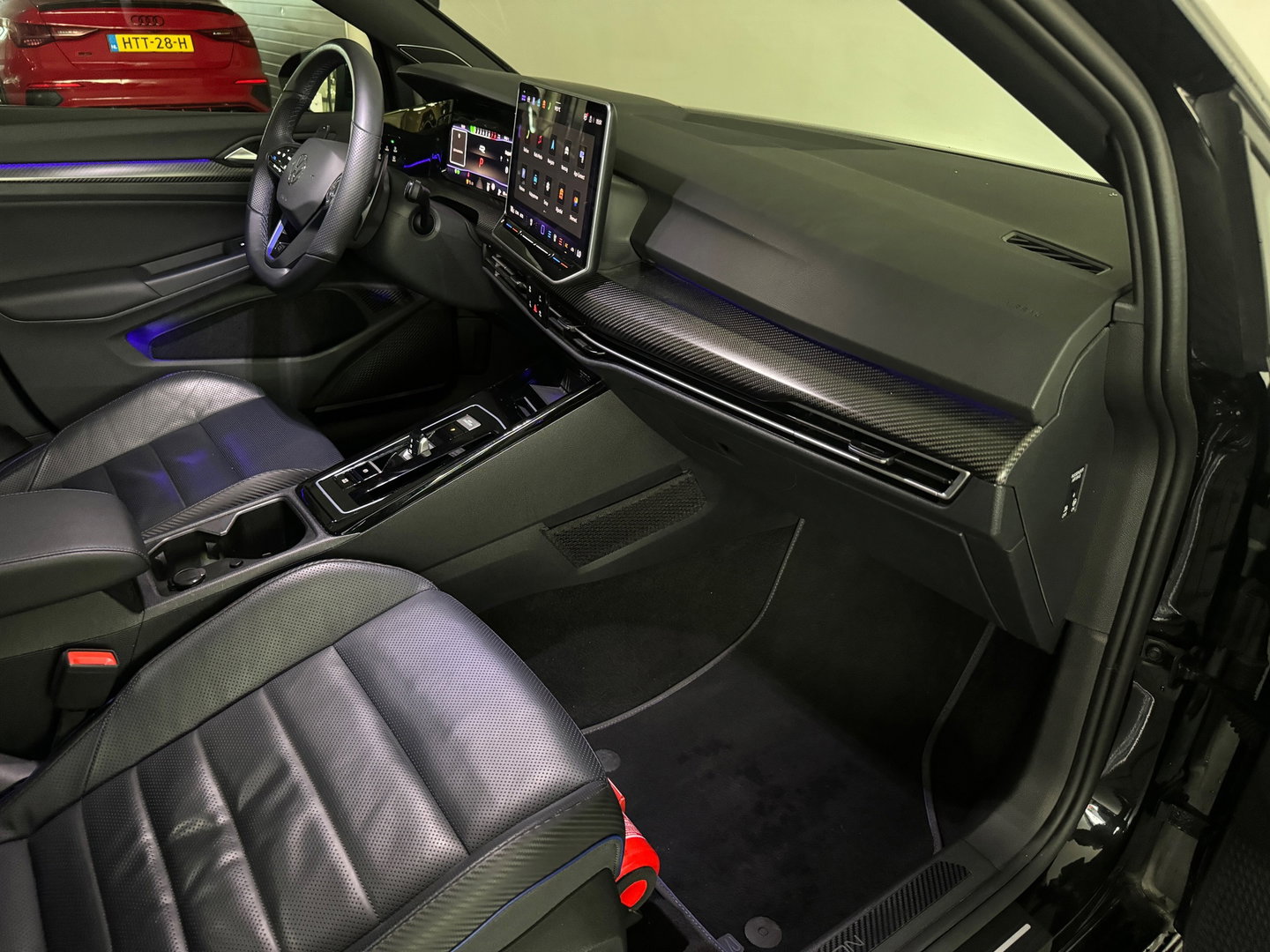 Volkswagen Golf 2.0 TSI 4Motion R Pano|H/K|HuD|Akra|Leer|Memory|360|BlindSpot