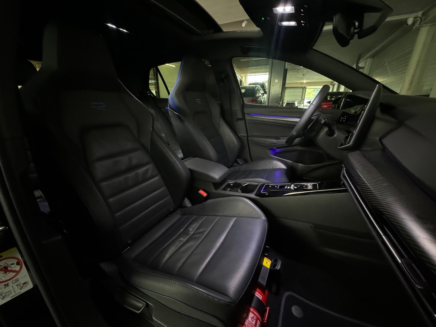 Volkswagen Golf 2.0 TSI 4Motion R Pano|H/K|HuD|Akra|Leer|Memory|360|BlindSpot