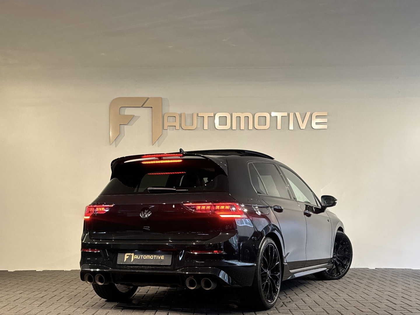 Volkswagen Golf 2.0 TSI 4Motion R Pano|H/K|HuD|Akra|Leer|Memory|360|BlindSpot