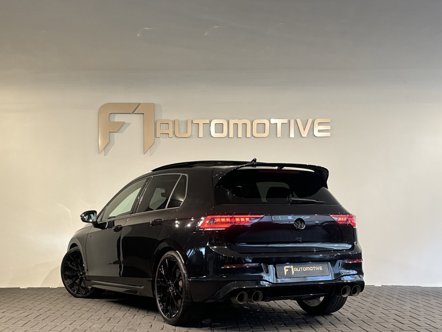 Volkswagen Golf 2.0 TSI 4Motion R Pano|H/K|HuD|Akra|Leer|Memory|360|BlindSpot