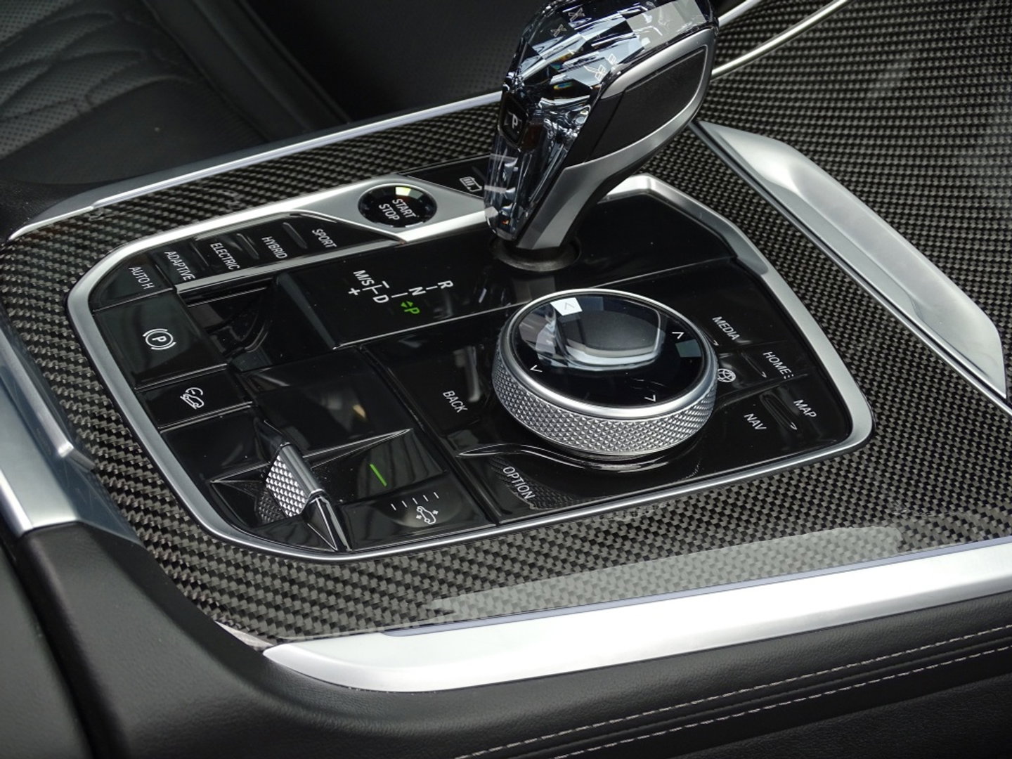 BMW X5 45e 394PK X-Drive M-Sport / Skylounge / B&W / Carbon / Alcantara / 360°