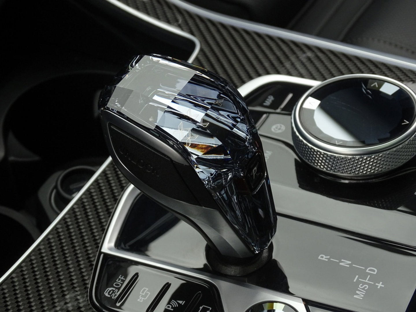 BMW X5 45e 394PK X-Drive M-Sport / Skylounge / B&W / Carbon / Alcantara / 360°