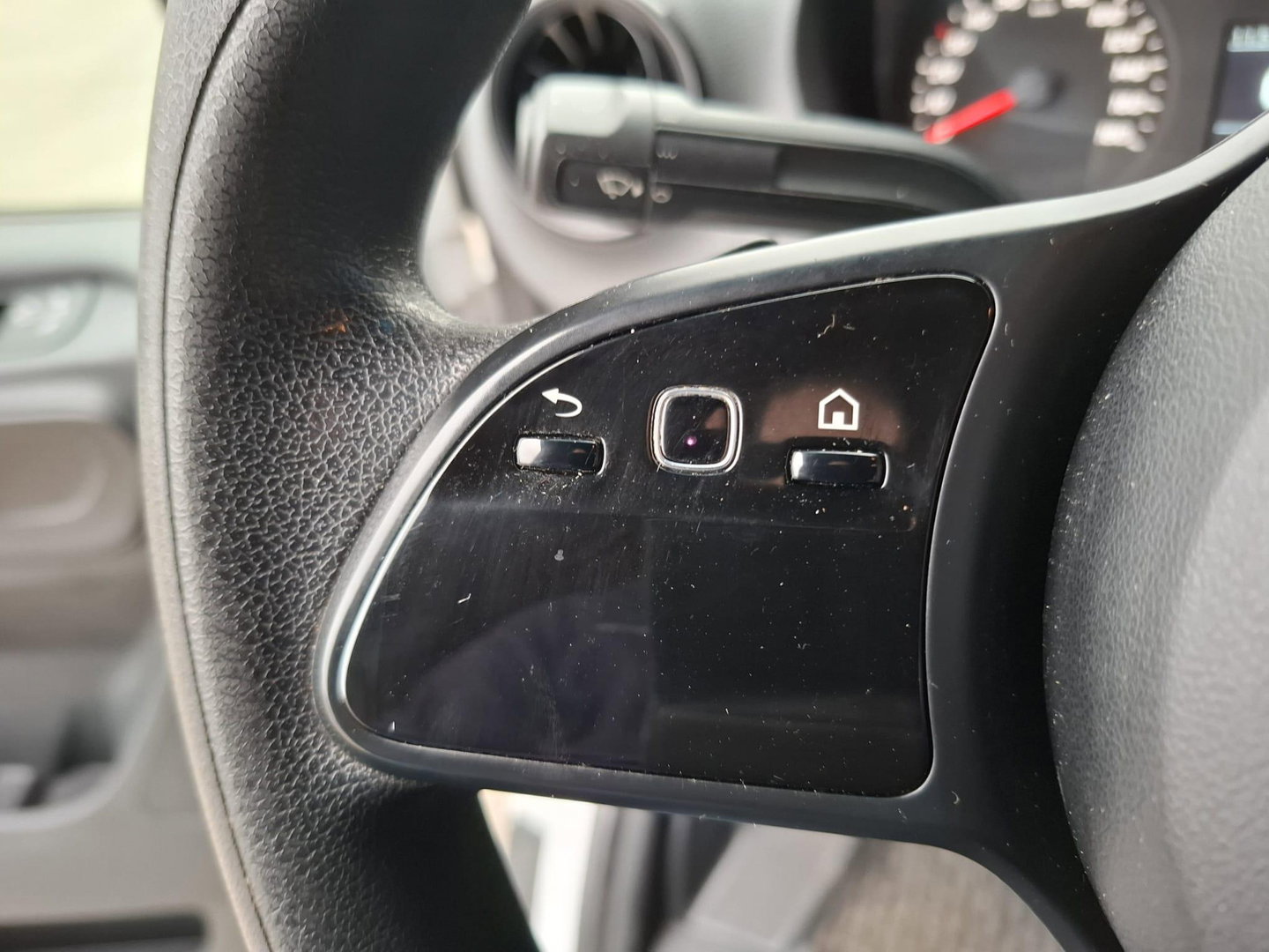 Mercedes-Benz Sprinter 211 2.2 CDI L2H2 AUTOMAAT / TREKHAAK / NAVI / EURO 6 / CARPLAY