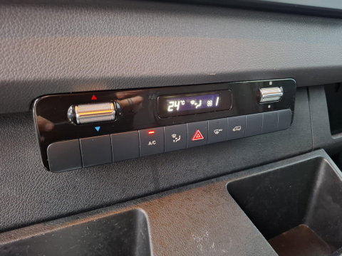 Mercedes-Benz Sprinter 211 2.2 CDI L2H2 AUTOMAAT / TREKHAAK / NAVI / EURO 6 / CARPLAY