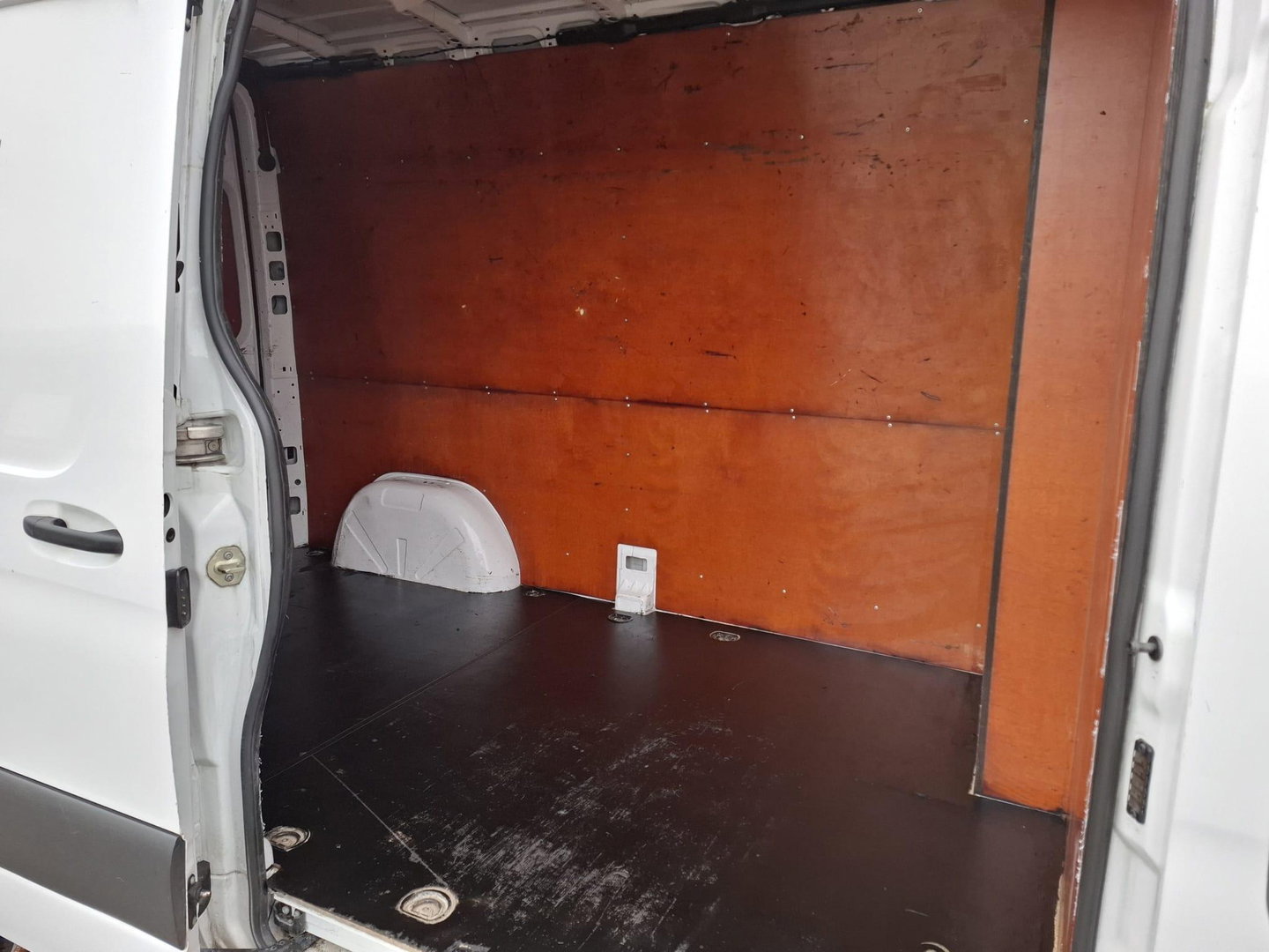 Mercedes-Benz Sprinter 211 2.2 CDI L2H2 AUTOMAAT / TREKHAAK / NAVI / EURO 6 / CARPLAY