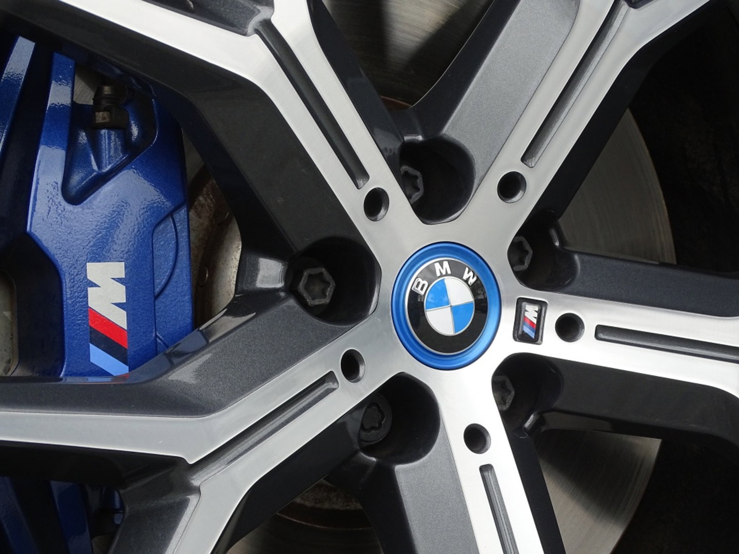 BMW X5 45e 394PK X-Drive M-Sport / Skylounge / B&W / Carbon / Alcantara / 360°
