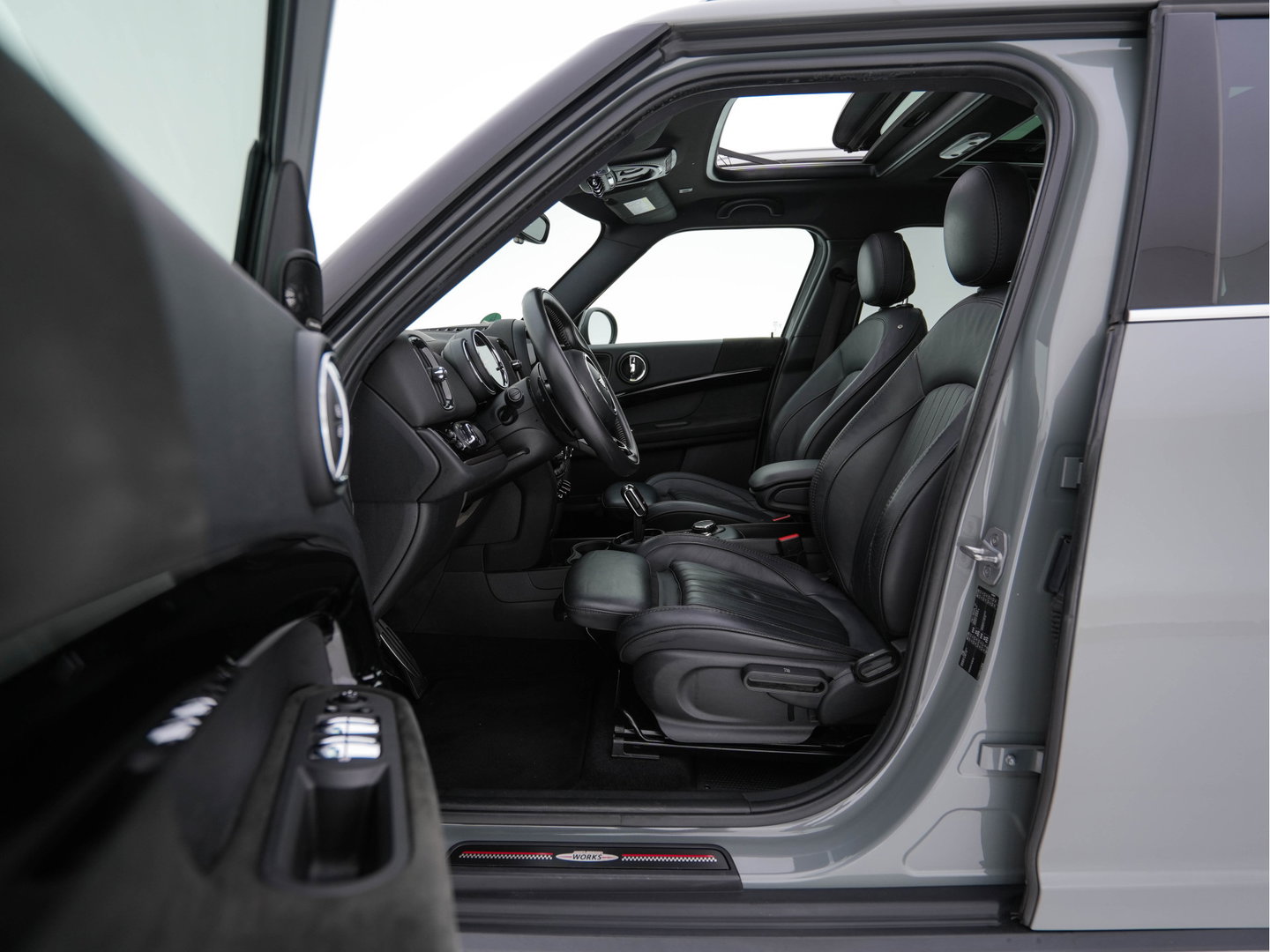 MINI Countryman 2.0 Cooper S Knightsbridge Edition Aut. *PANO |  LEATHER | FULL-LED | HARMAN/KARDON-AUDIO | HEATED-SPORTSEATS | KEYLESS | CAMERA | AMBIENT-LIGHT | NAVI-FULLMAP | HEAD-UP | PRIVACY-GLASS | SHIFT-PADDLES | 18''ALU*