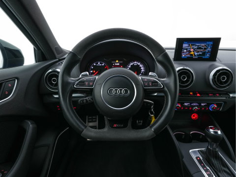 Audi RS3 Sportback 2.5 TFSI Quattro Pro Line Plus Black Optic Package (INCL-BTW) *MILLTEK-EXHAUST | ADAPTIVE-CRUISE | HEATED-SPORTSEATS | BANG&OLUFSEN | LEATHER | FULL-LED | NAVI-FULLMAP | PRIVACY-GLASS | SHIFTPADDLES | ECC | PDC | 19''ALU*